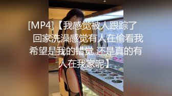 医院女厕偷窥接尿少妇的多毛大黑B