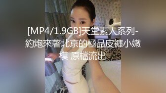 家用网络摄像头被黑偸拍胸毛裸睡男醒了就去扒掉老婆裤衩激情互舔激烈啪啪后亮点是宠物狗舔女的嘴再舔男的屌