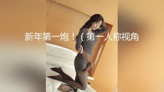 漂亮美眉 哥哥你别动美眉全自动 看着动画片上位骑乘 无套输出不停高潮痉挛 鲍鱼超粉