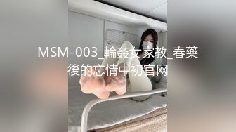 酒吧女厕全景偷拍几位时尚的美女前来嘘嘘各种姿势献B