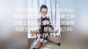 ❤️美乳小翘臀❤️穿着婚纱被单男拽着头发肏，看着老婆被内射极度淫骚D航空姐刚下飞机就被老公送到别人床上黑丝脚都还是酸的