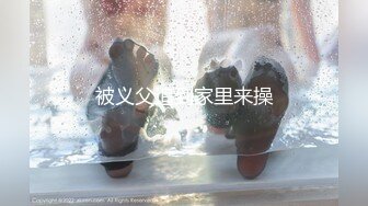 第二弹花钱雇用女生暗藏摄像头T拍大众公共浴室女士洗澡和换衣间内部春光妹子使劲搓身体大奶子跟着乱颤