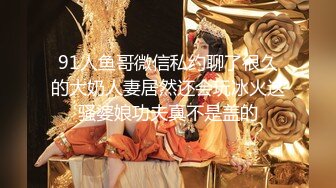 ⚡⚡一镜到底真实偸拍温泉洗浴女士区内部春色，亮点有点多，熟女少妇少女同框，超极品吊钟巨乳眼镜人妻肉肉的真好看